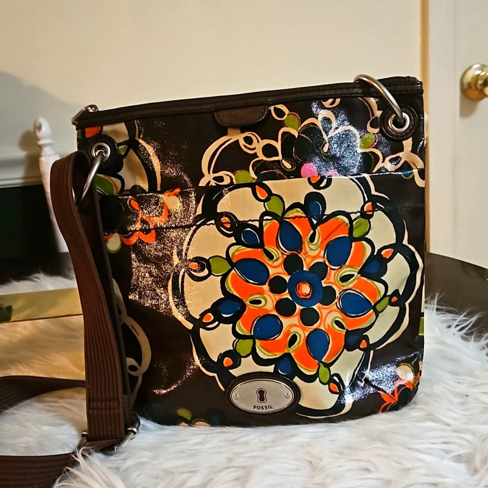 Fossil Women's Multicolor Floral Crossbody Bag - Brown Background